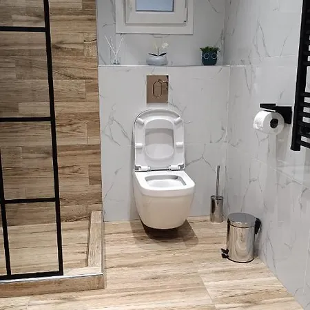 Comfort Corner 75m2 100mbs Apartament