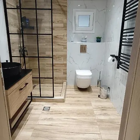 Comfort Corner 75m2 100mbs * Salonic